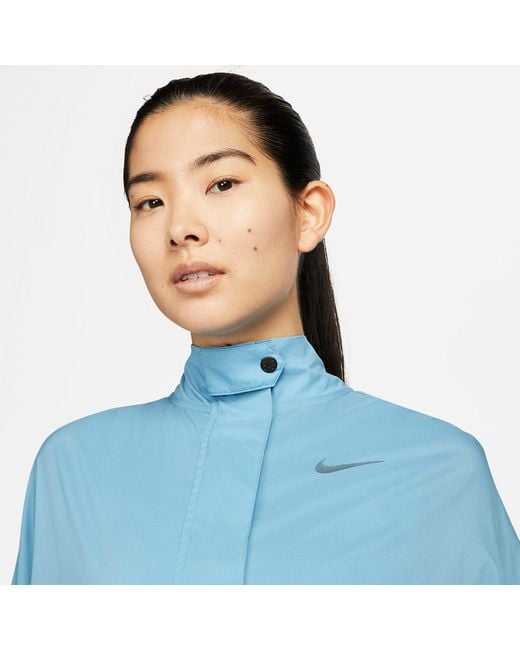 Nike Blue (Wmns) Windbreaker Run Division Jacket Asia Sizing