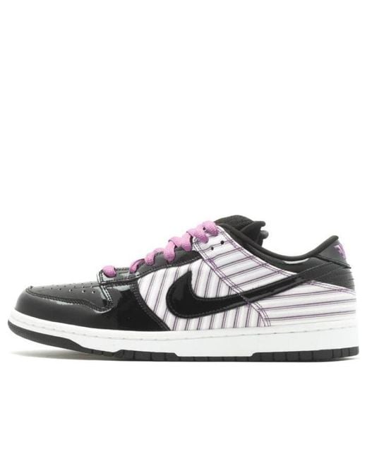 Nike White Sb Dunk Low Pro Avenger' for men