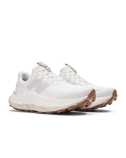 New Balance White Fresh Foam More Trail V3 for men