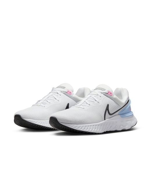 Nike White React Miler 3 Road Running Shoes Bright Crimson Obsidian' for men