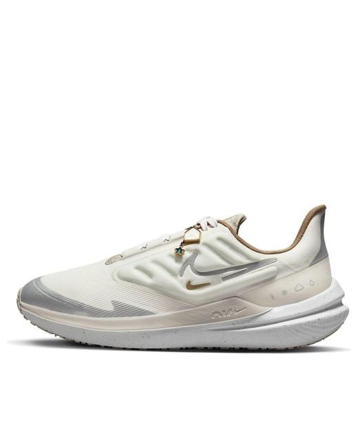 Nike White Air Winflo 9 Shield