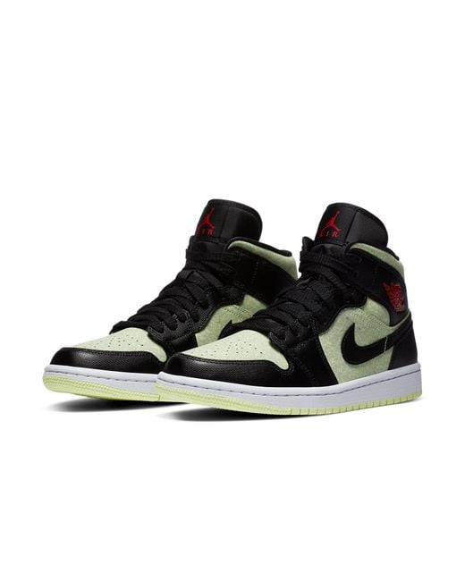 Nike Black (Wmns) 1 Mid Se Barely Volt'