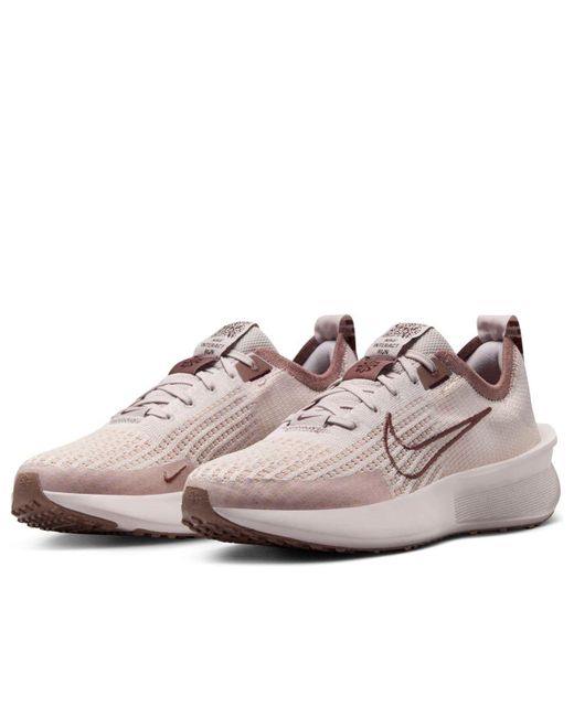 Nike White (Wmns) Interact Run 'Platinum'