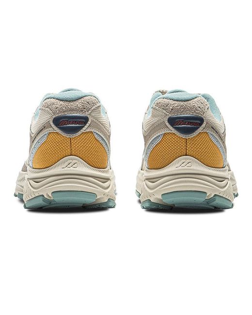 Mizuno White Racer S 'Wheat' for men