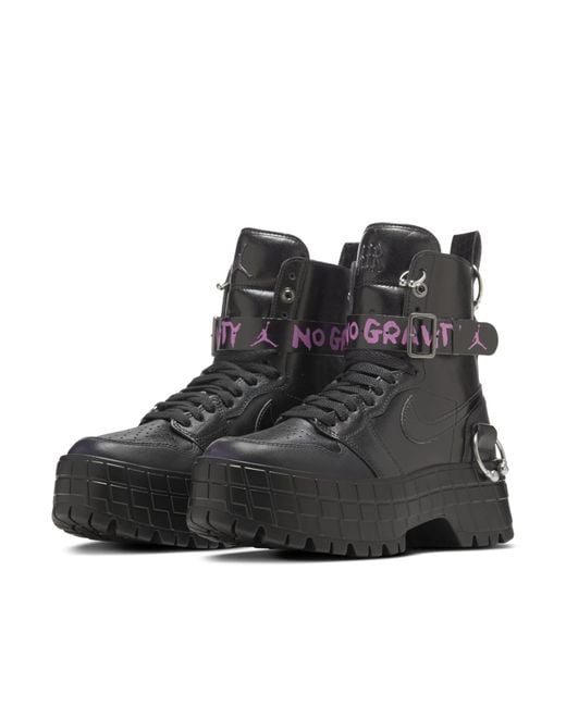 Nike Black (Wmns) 1 High Brooklyn 'No Gravity'