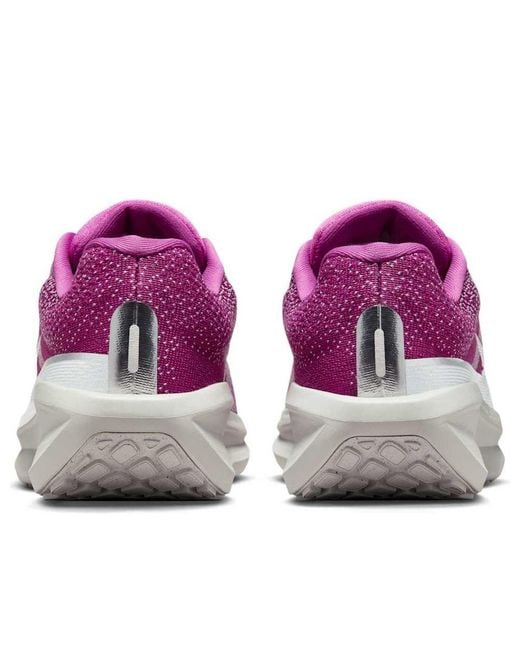 Nike Purple (Wmns) Air Zoom Winflo 11 Premium 'Hot Fuchsia Metallic'