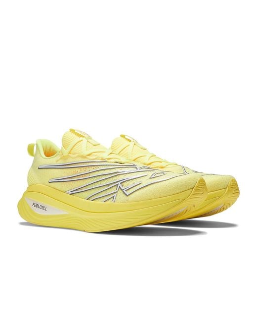 New Balance Yellow Fuelcell Supercomp Elite V3 for men