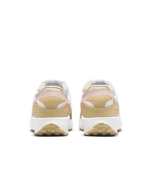 Nike White (Wmns) Waffle Debut
