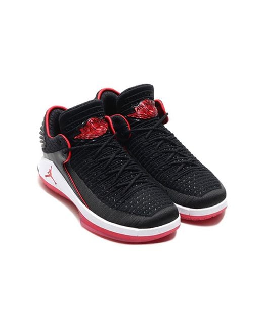 Nike Black 32 Low 'Banned' for men