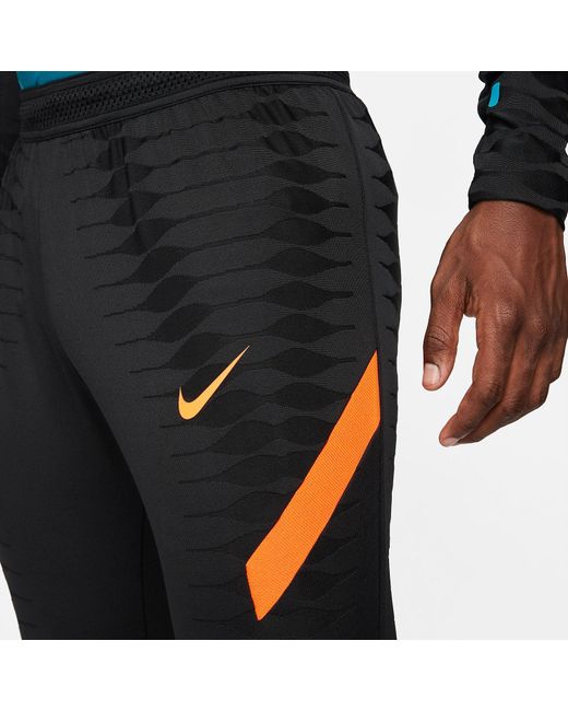 Nike Blue Chelsea Ucl Dri-Fit Udv Strike Elite Football Pants for men