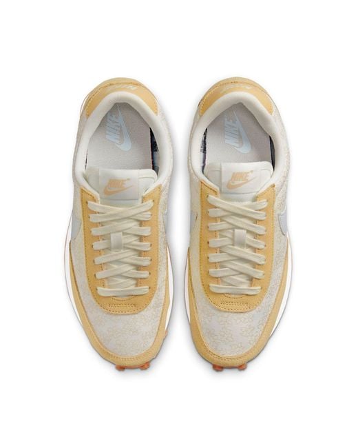 Nike White (Wmns) Daybreak Se 'Flower Embroidery'