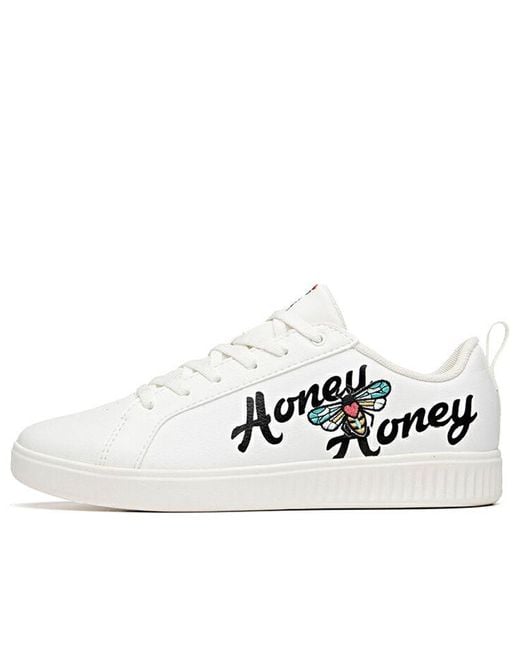 Anta White (Wmns) Life Series Low Top 'Slip-Resistant Shock Absorption'
