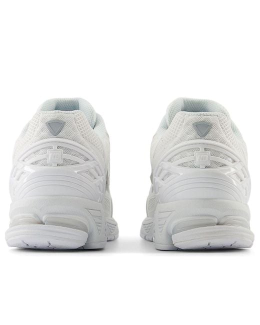 New Balance White 1906 Metallic' for men