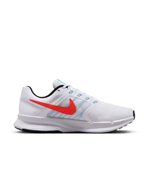 Nike White (Wmns) Run Swift 3 Road Running Shoes