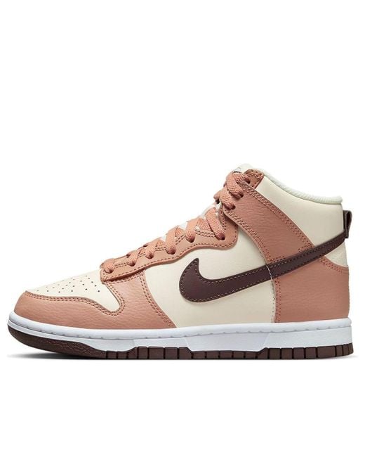 Nike Women's Brown (Wmns) Dunk High 'Dusted Clay Earth Pale Ivory'