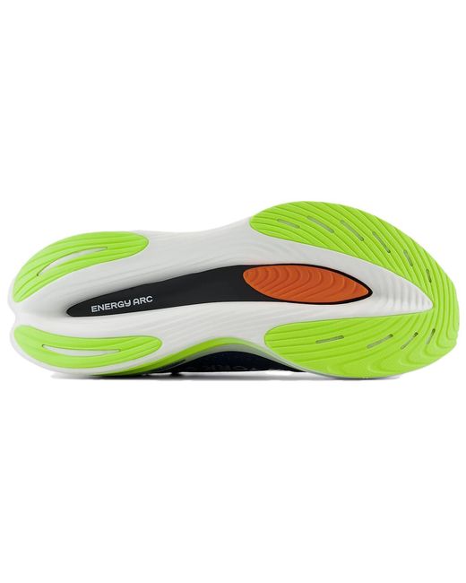 New Balance Green Nycm Supercomp Elite V for men