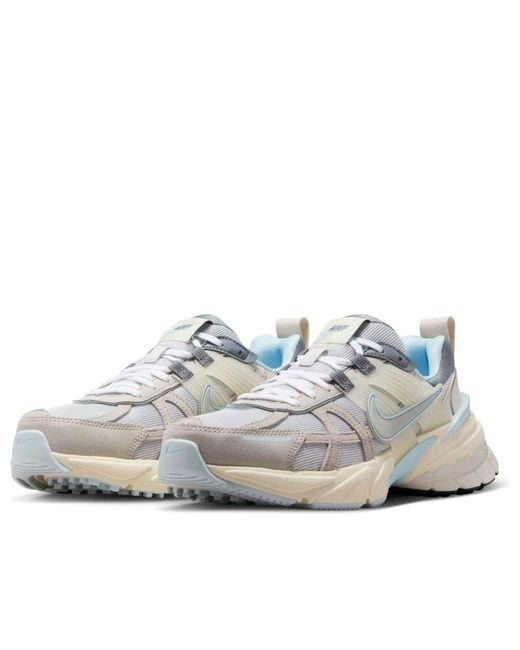 Nike White (Wmns) V2K Run 'Multi'