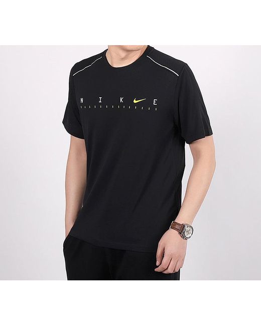 Nike Black Dri-Fit Miler Future Fast Mesh Quick Dry Reflective Element Short Sleeve for men