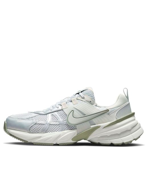 Nike White (Wmns) V2K Run 'Photon Dust Light'
