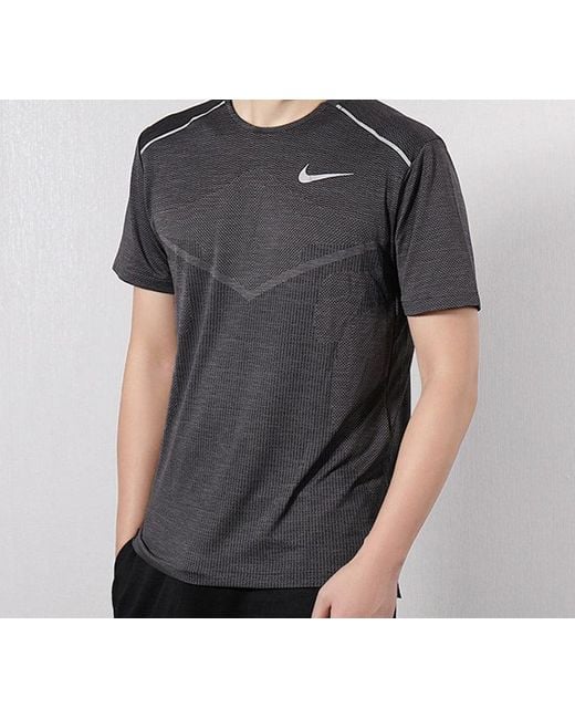 Nike Gray Techknit Ulta Reflective Running Sports Short Sleeve for men