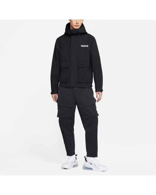 Nike Black Sportswear City Made Multiple Pockets Logo Sports Woven Hooded Jacket for men