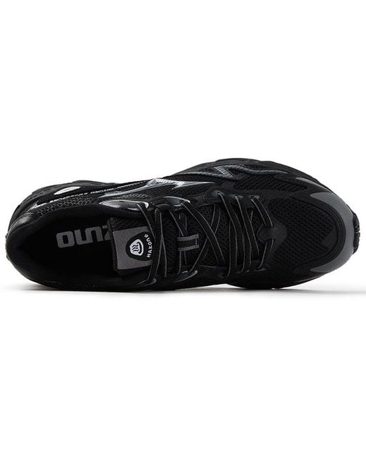 Mizuno Black Adventure 'Twe Nonslip Durable Lowtop' for men
