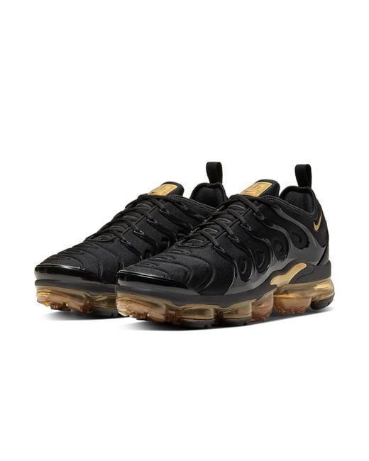 Nike Black Air Vapormax Plus 'Triple' for men