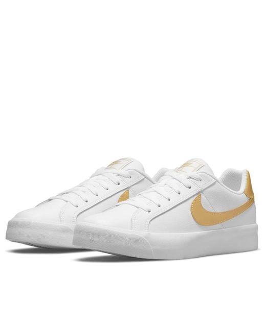 Nike White (Wmns) Court Royale Ac