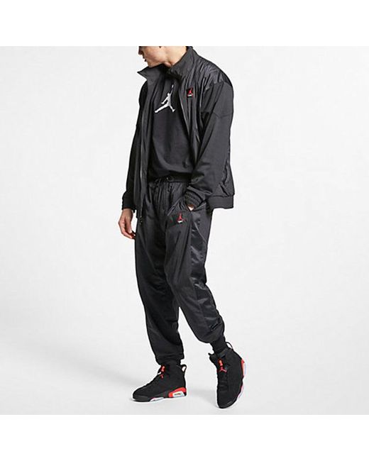 Nike Black Sports Stand Collar Windproof Woven Jacket for men