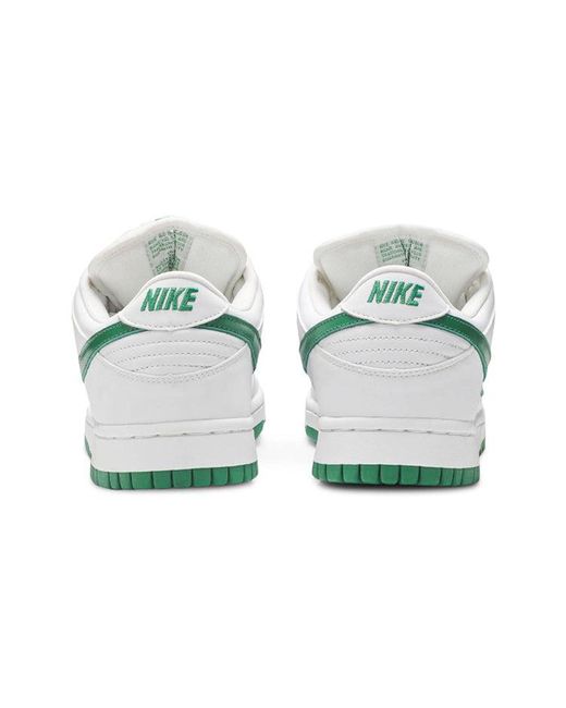 Nike White Sb Dunk Low Pro Classic' for men
