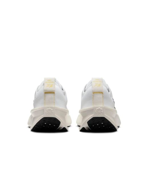 Nike White (Wmns) Interact Run Dusty Cactus'