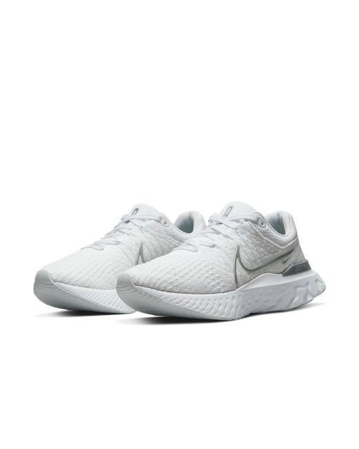 Nike White (Wmns) React Infinity Run Flyknit 3 Metallic'