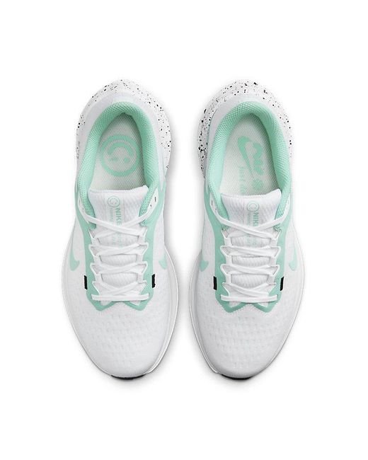 Nike White (Wmns) Air Zoom Winflo 10 Emerald Rise'