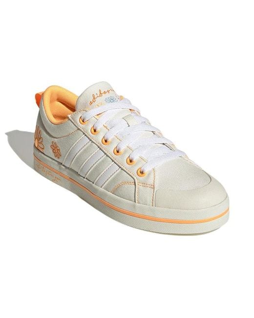 Adidas White (Wmns) Neo Bravada
