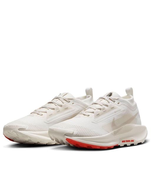 Nike White Pegasus Trail 5 Gore-Tex Waterproof Trail-Running Shoes