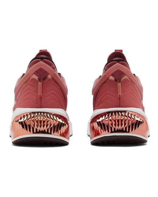 PUMA Red (Wmns) Provoke Xt Ftr Moto Rose Low-Top Running Shoes