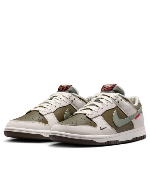 Nike Brown Dunk Low Retro Shoes for men