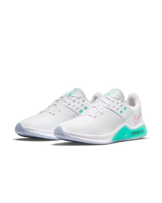 Nike White (Wmns) Air Max Bella Tr Trainer 4 Low-Top Training Shoes