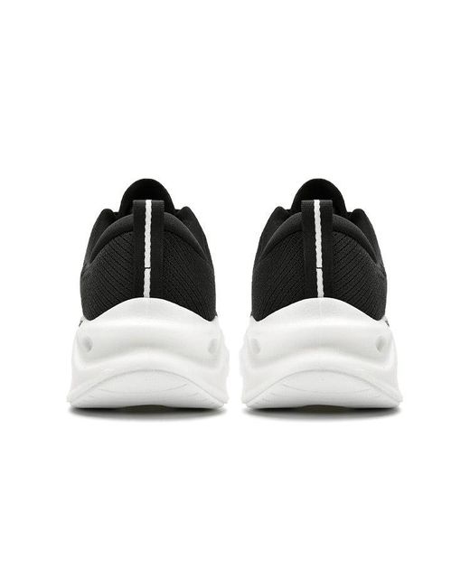Skechers Black Gorun Glide-Step Swirl Tech for men