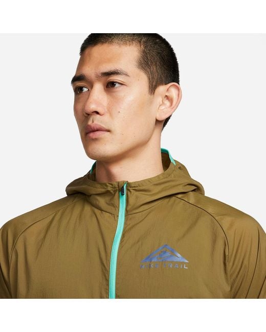 Nike Green Trail Aireez Lightweight Trail Running Jacket for men