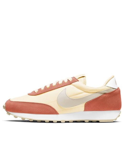 Nike Pink (Wmns) Daybreak 'Pale Ivory Desert Sand'