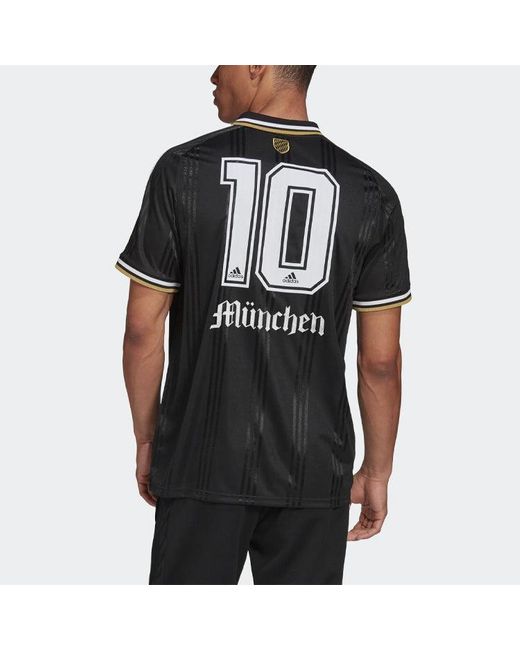 Adidas Black Training Sports Soccer/Football Short Sleeve for men