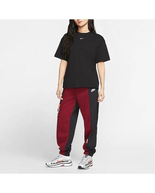 Nike Black (Wmns) Sportswear Essentials Embroidery Logo