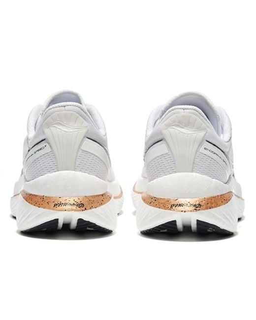 Saucony White Endorphin Speed 3 for men
