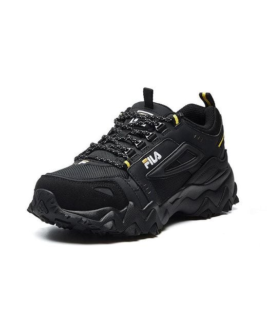 Fila Black Oakmont Low Top Clunky Sneaker for men
