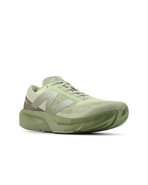 New Balance Green Fuelcell Rebel V4 'Olivine Dark Camo' for men