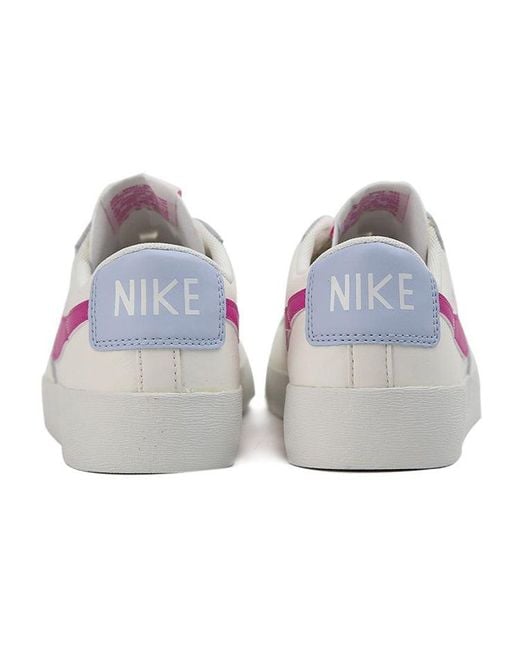 Nike Pink (Wmns) Blazer Low 'Fire'