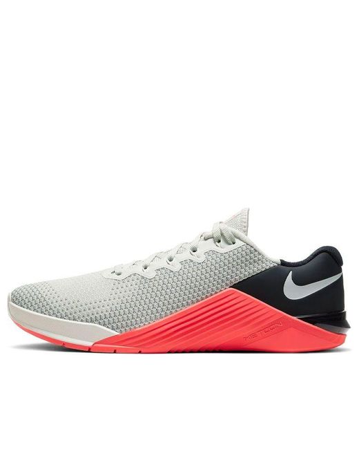 Nike Metcon 5 Grey/pink in Red for Men | Lyst