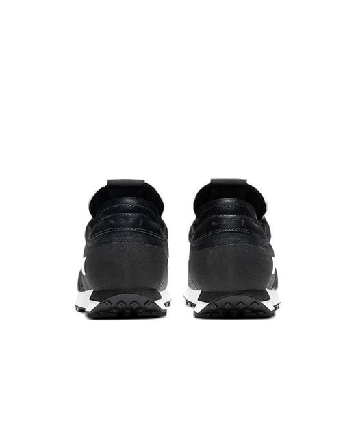 Nike Black Daybreak-Type Se for men