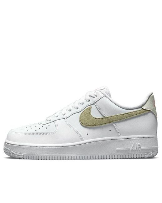 Nike Women's Air Force 1 '07 Essential Sneaker